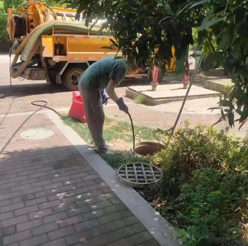 崇明市政排污管道清淤疏通——专业团队，让您全程省心！